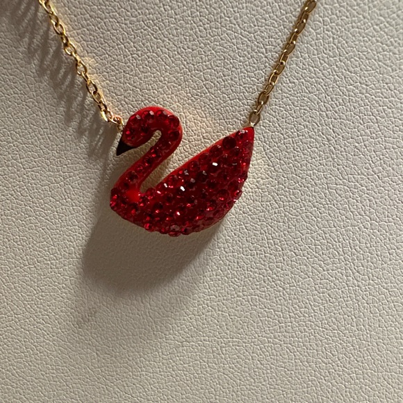 Red Swan Pendant Stainless Steel Necklace - Picture 4 of 4
